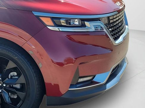 Used 2023 Kia Carnival SX Prestige image 5