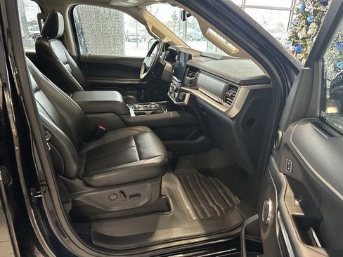 Used 2022 Ford Expedition XLT w/ Equipment Group 202A image 20