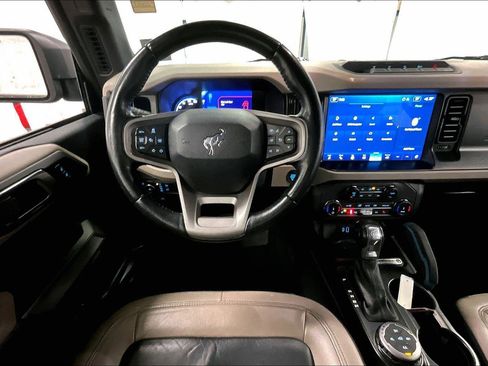 Certified 2022 Ford Bronco Wildtrak image 5