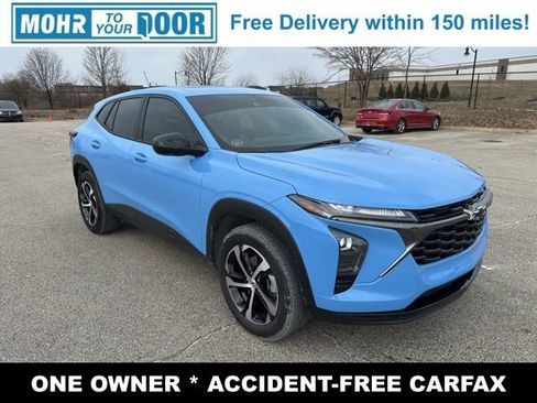 Used 2024 Chevrolet Trax RS w/ Sunroof Package image 3