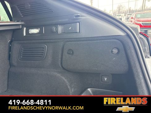 Used 2022 Alfa Romeo Stelvio Ti image 38