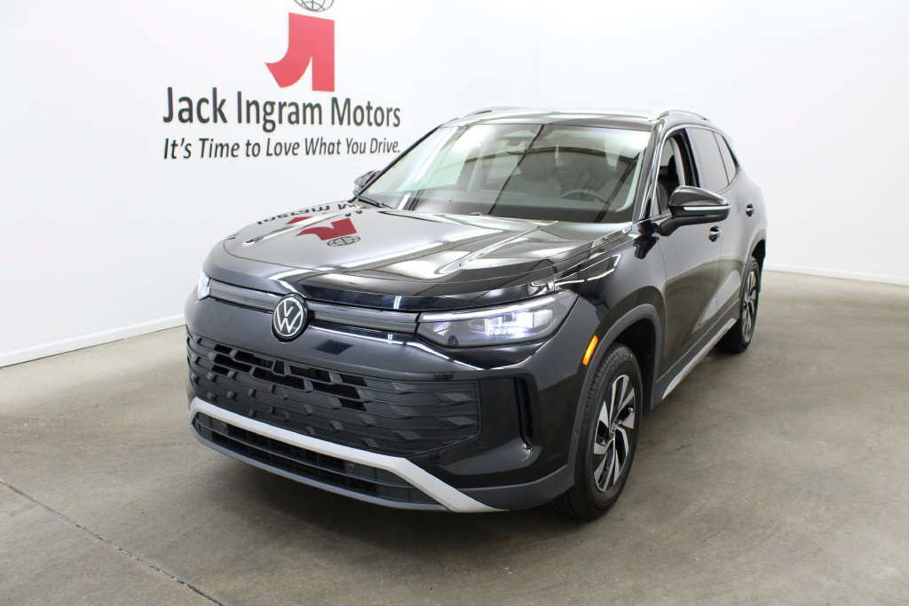 Certified 2026 Volkswagen Tiguan S AWD/4WD image 2