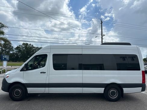 Used 2025 Mercedes-Benz Sprinter 2500 image 19