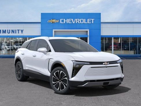 New 2025 Chevrolet Blazer EV LT image 15