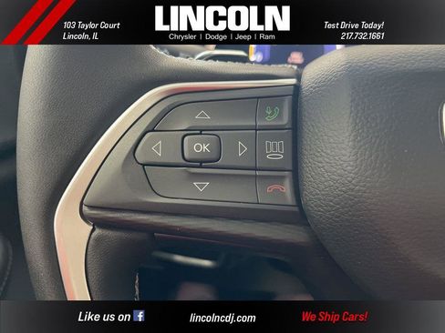 New 2025 Jeep Grand Cherokee Altitude image 21