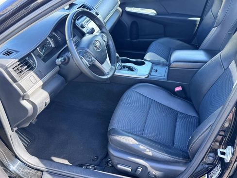 Used 2012 Toyota Camry SE FWD image 26