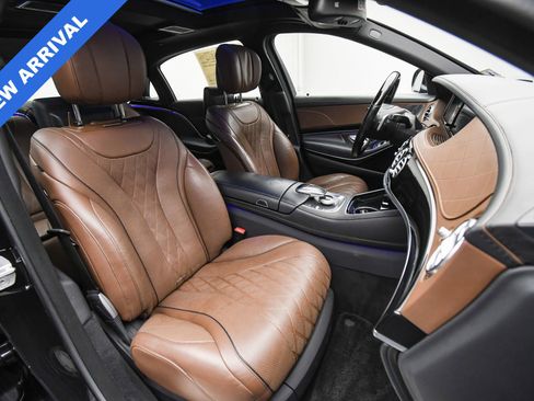 Used 2017 Mercedes-Benz Maybach S 550 4MATIC image 17