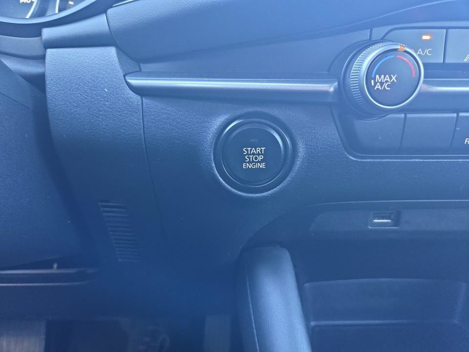 Used 2021 MAZDA MAZDA3 s FWD image 24