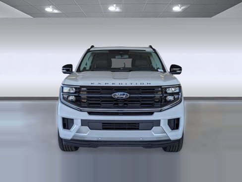 New 2025 Ford Expedition Max Platinum w/ Platinum Ultimate Package image 5