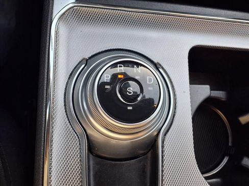 Used 2021 Ford Edge Titanium image 8