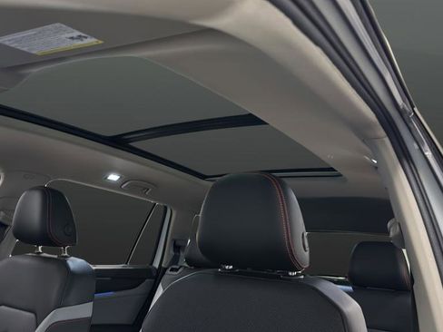 Used 2024 Volkswagen Atlas Peak Edition SEL image 12