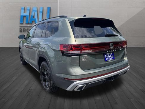 Certified 2026 Volkswagen Atlas Peak Edition AWD/4WD image 4