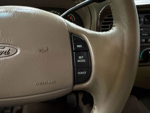 Used 2001 Ford F150 4x4 SuperCrew image 26