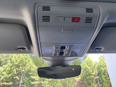 Used 2022 Volkswagen Jetta SE w/ Panoramic Sunroof Package FWD image 30