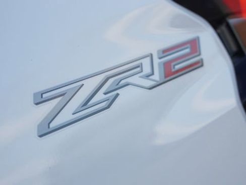 Used 2024 Chevrolet Colorado ZR2 w/ ZR2 Convenience Package III AWD/4WD image 13
