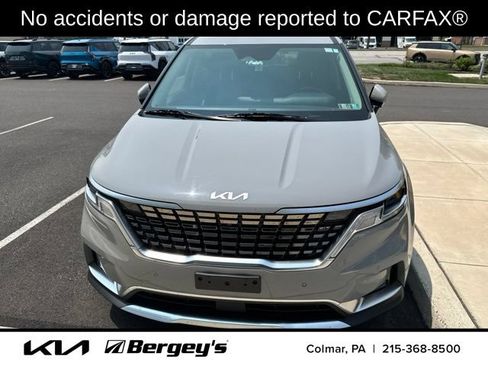 Used 2022 Kia Carnival SX FWD image 2