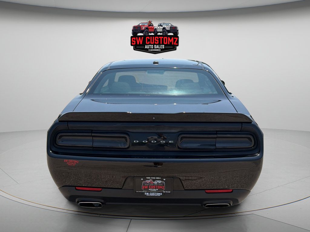 Used 2021 Dodge Challenger GT RWD image 6