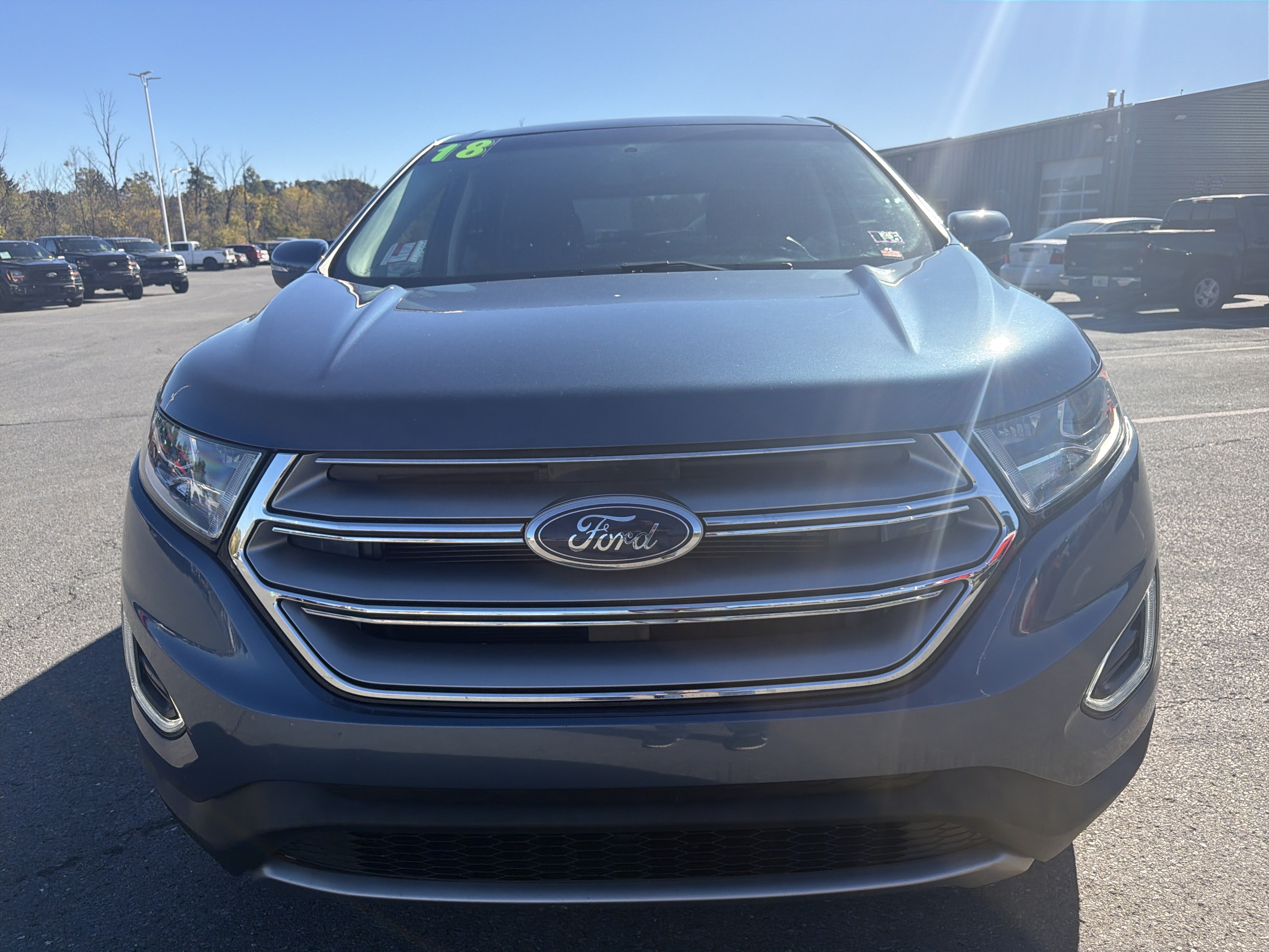 Used 2018 Ford Edge SEL w/ Equipment Group 201A AWD/4WD image 4