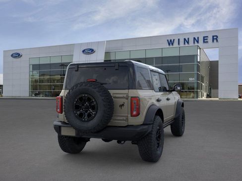 New 2025 Ford Bronco Badlands image 8