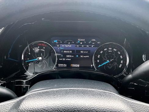 Used 2022 Ford F250 Lariat w/ Black Appearance Package image 12