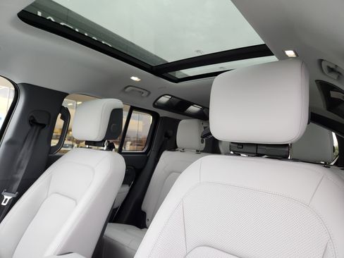 New 2026 Land Rover Defender 110 S image 10