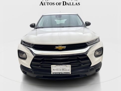 Used 2023 Chevrolet TrailBlazer LS FWD image 3