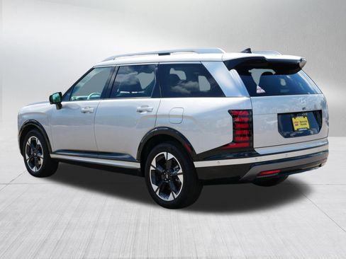 Certified 2026 Hyundai Palisade Limited AWD/4WD image 5