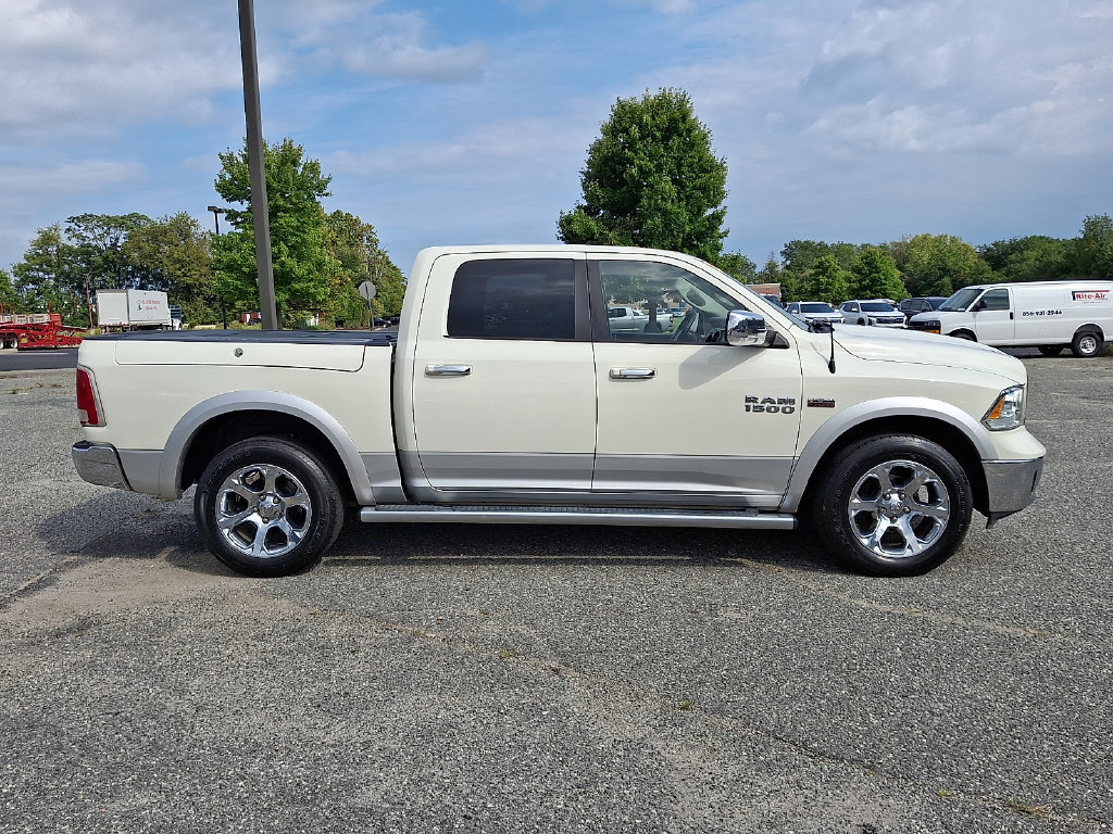 Used 2017 RAM 1500 Laramie AWD/4WD image 13