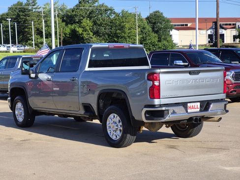 Used 2024 Chevrolet Silverado 2500 LT w/ Convenience Package AWD/4WD image 4