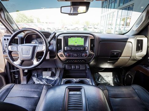 Used 2019 GMC Sierra 3500 Denali w/ Duramax Plus Package AWD/4WD image 18