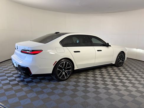 Certified 2023 BMW 760i xDrive image 8