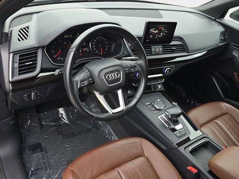 Used 2019 Audi Q5 2.0T Premium w/ Convenience Package AWD/4WD image 19
