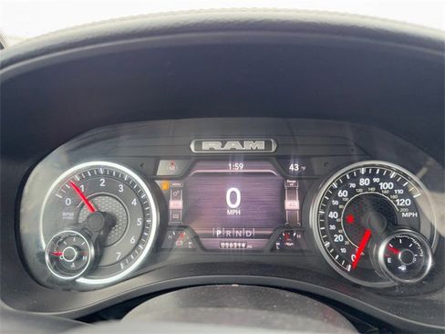 Used 2024 RAM 1500 Laramie image 17