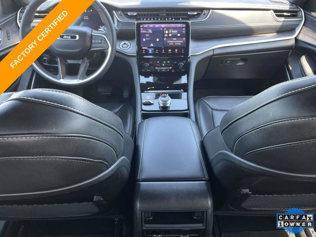 Certified 2024 Jeep Grand Cherokee Limited w/ Luxury Tech Group II AWD/4WD image 17