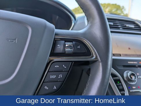 Used 2019 Lincoln Nautilus Reserve FWD image 29