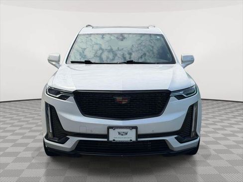 Used 2023 Cadillac XT6 Premium Luxury w/ LPO, Floor Liner Package AWD/4WD image 2