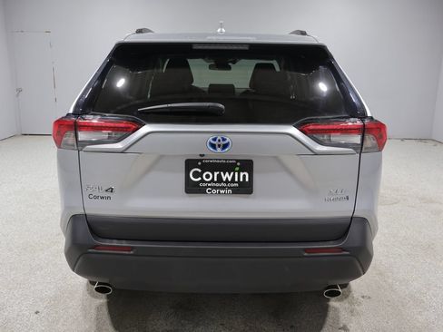 Used 2024 Toyota RAV4 XLE w/ Convenience Package AWD/4WD image 3