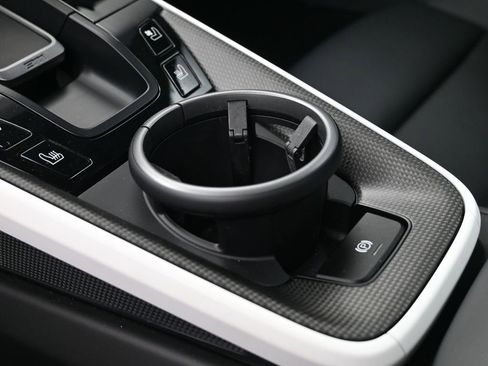 Certified 2025 Porsche 911 Carrera image 24