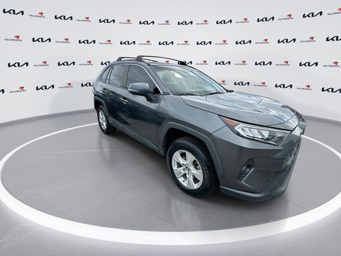 Used 2021 Toyota RAV4 XLE image 2