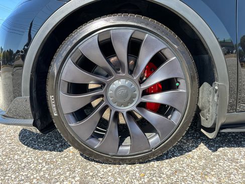 Used 2021 Tesla Model Y Performance image 37