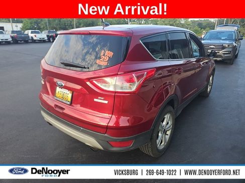 Used 2015 Ford Escape SE FWD image 6