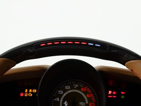 Used 2022 Ferrari F8 Tributo image 32