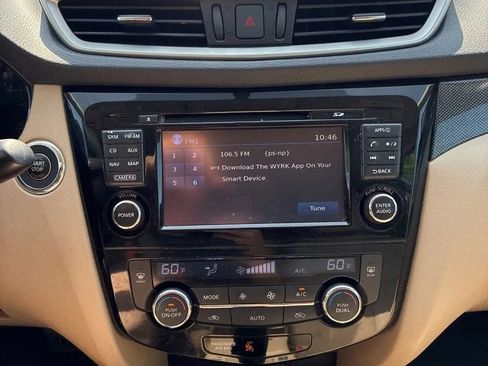 Used 2016 Nissan Rogue SL w/ SL Premium Package AWD/4WD image 25