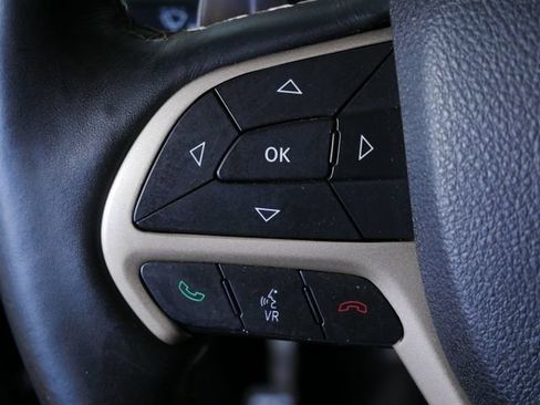 Used 2014 Jeep Grand Cherokee Overland AWD/4WD image 19