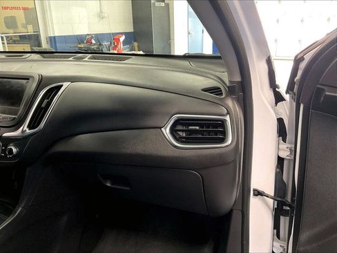 Used 2024 Chevrolet Equinox LT AWD/4WD image 13