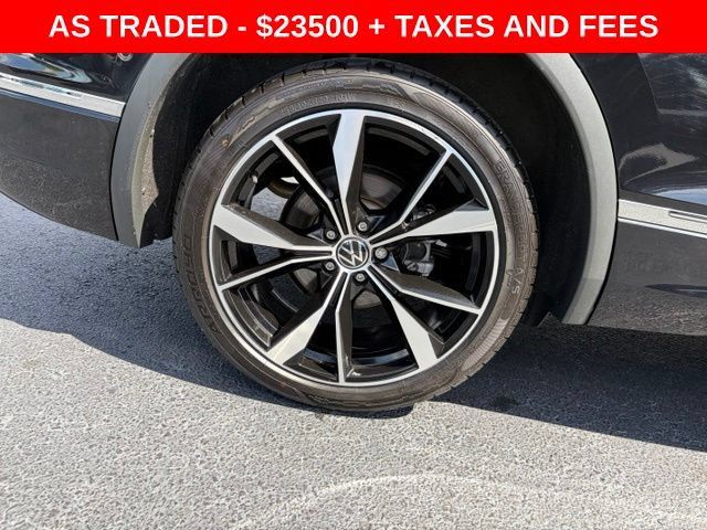 Used 2023 Volkswagen Tiguan SEL R-Line AWD/4WD image 7