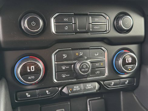 Used 2021 Chevrolet Tahoe RST w/ Luxury Package image 34