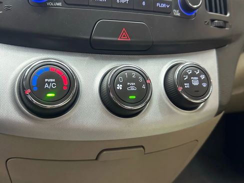 Used 2009 Hyundai Elantra GLS image 15