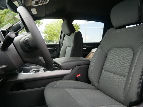 New 2026 RAM 1500 Big Horn AWD/4WD image 9