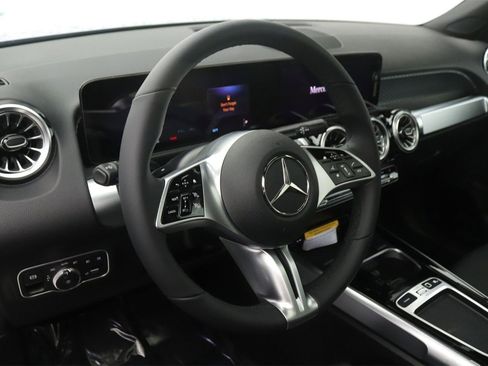 New 2026 Mercedes-Benz GLB 250 image 5